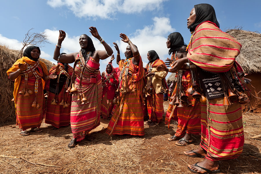  Borana ceremonial dance   Kenia